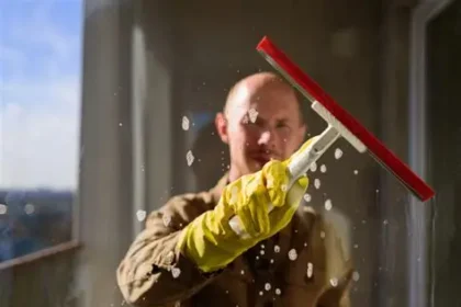 Fensterreinigung: Streifenfrei Fenster putzen, wie geht das wirklich?